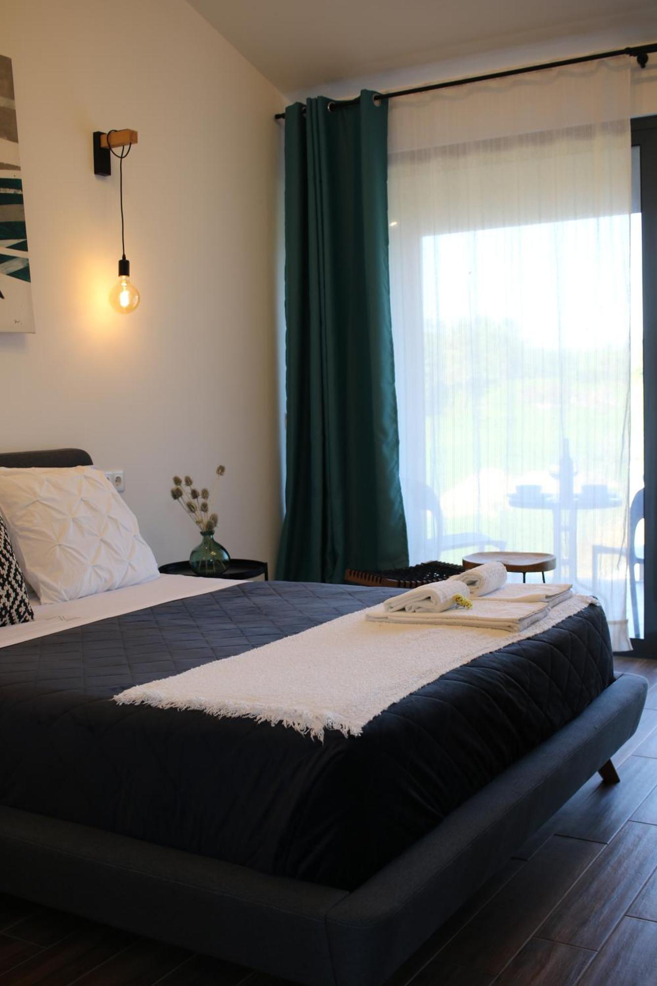 Zambujal Suites Sesimbra Exterior photo